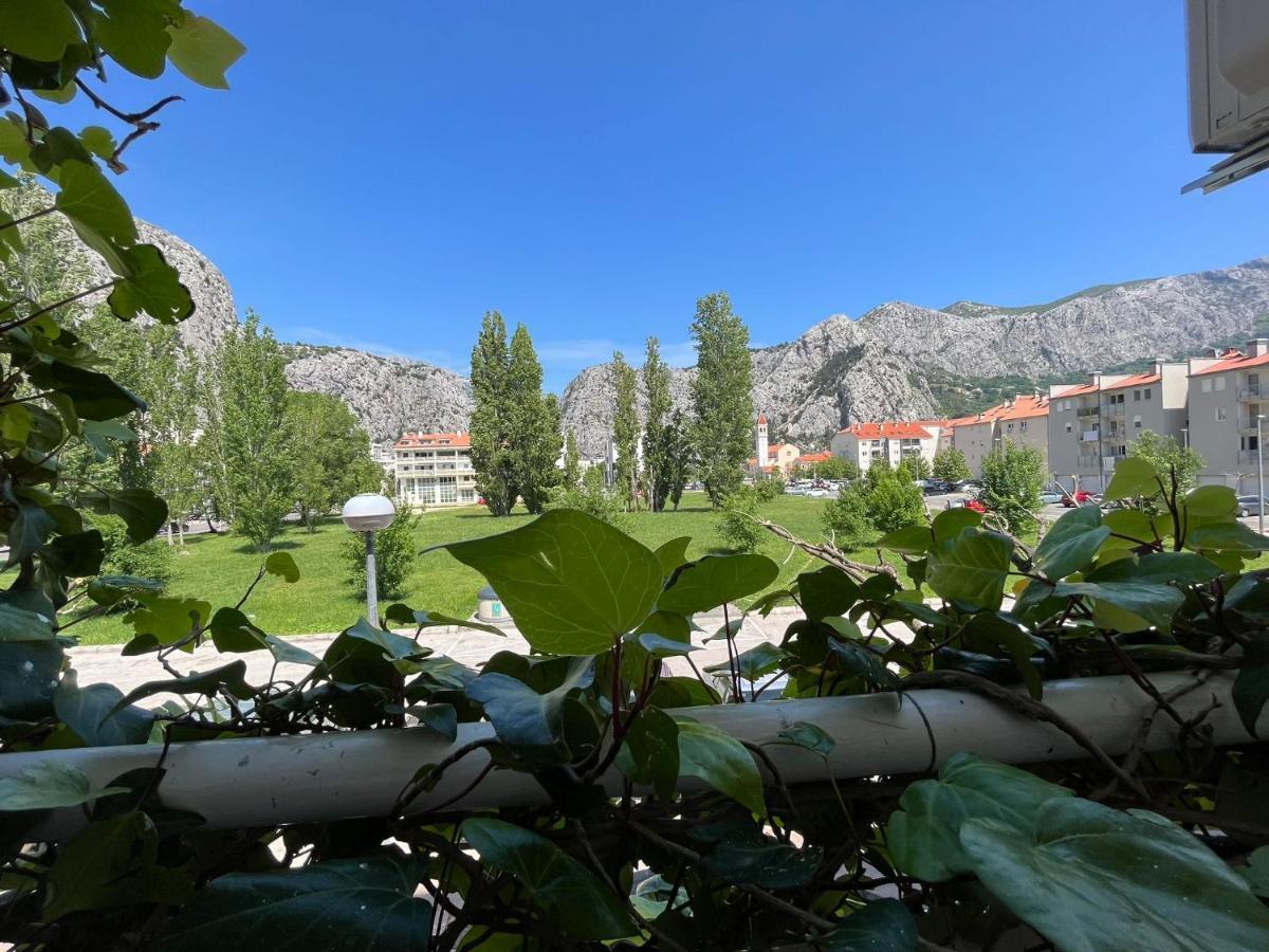 Apartman Vanda Omiš Exteriör bild